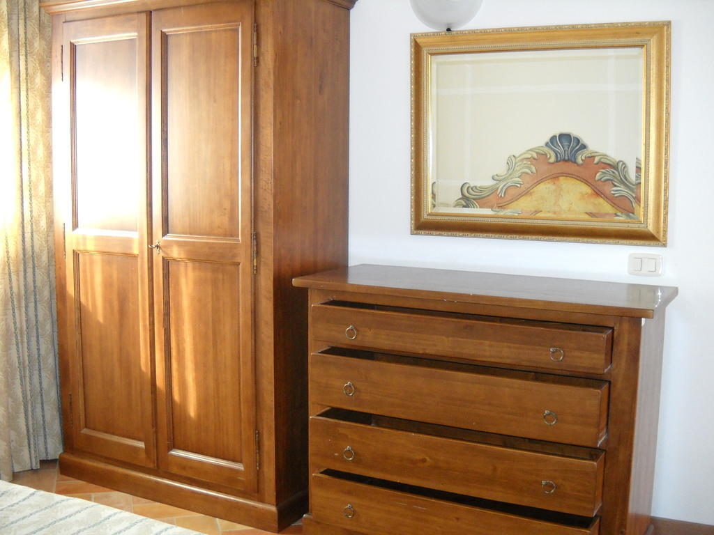 Le Tamerici Guest House Principina Terra Ruang foto