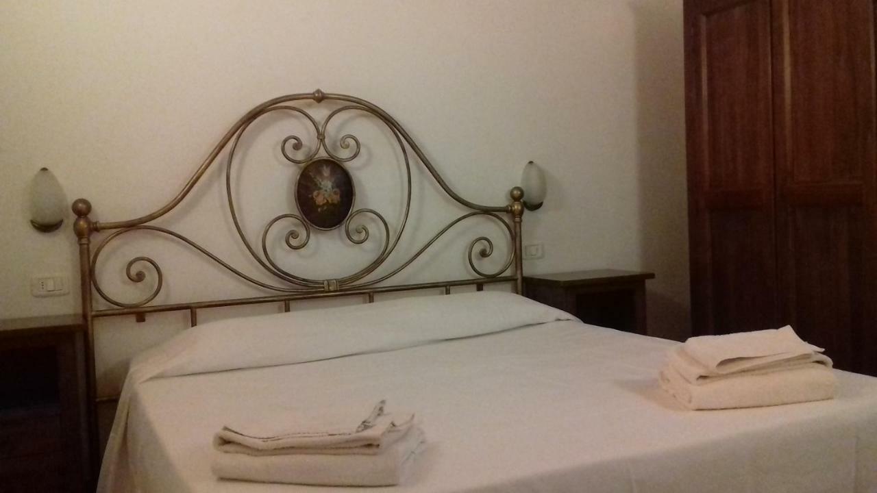 Le Tamerici Guest House Principina Terra Bagian luar foto